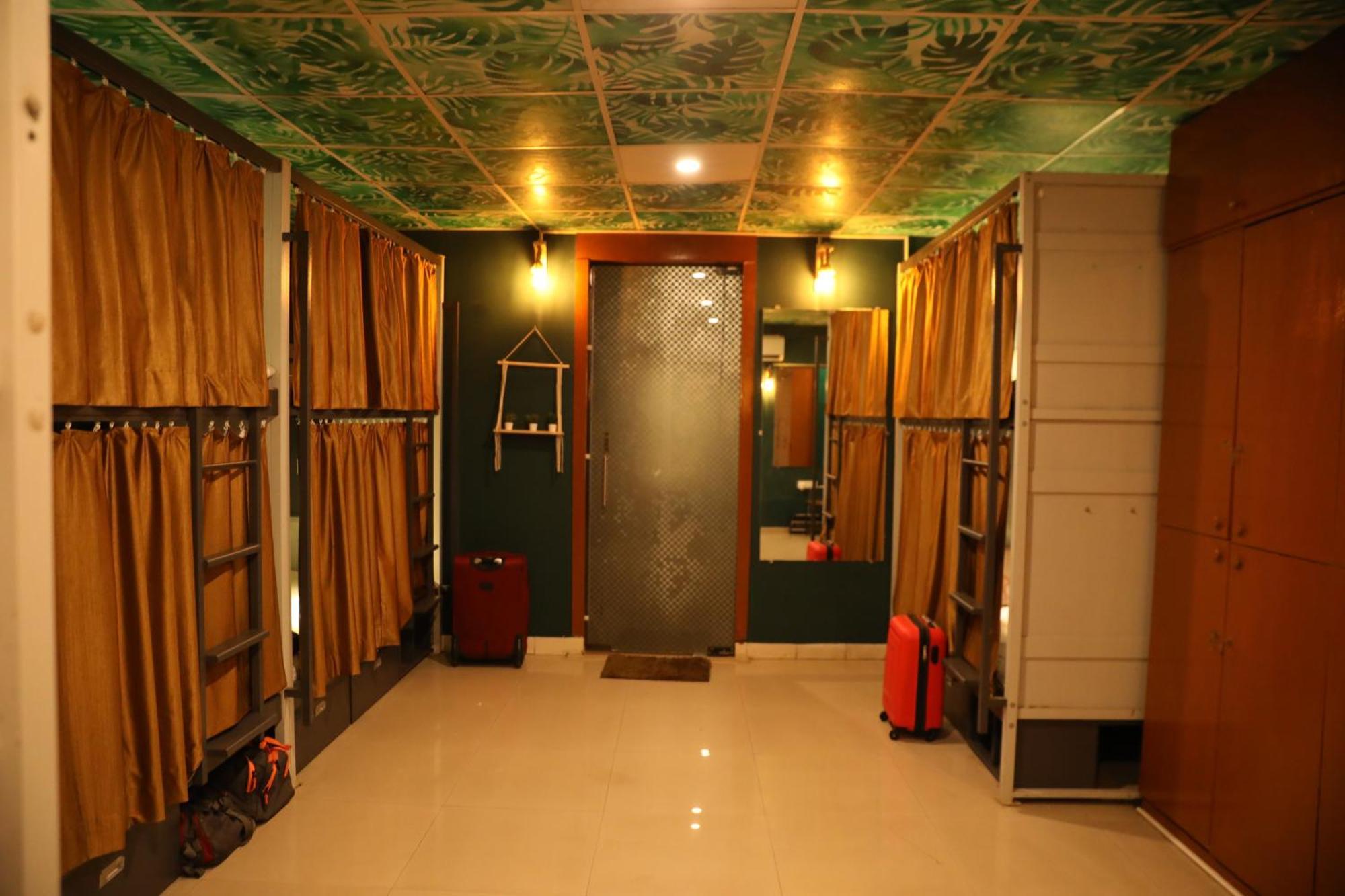מומביי Forrest Hostels מראה חיצוני תמונה