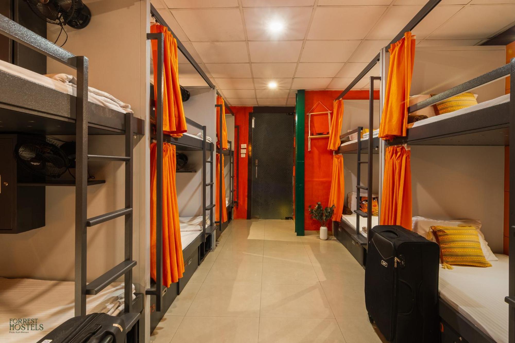 מומביי Forrest Hostels מראה חיצוני תמונה