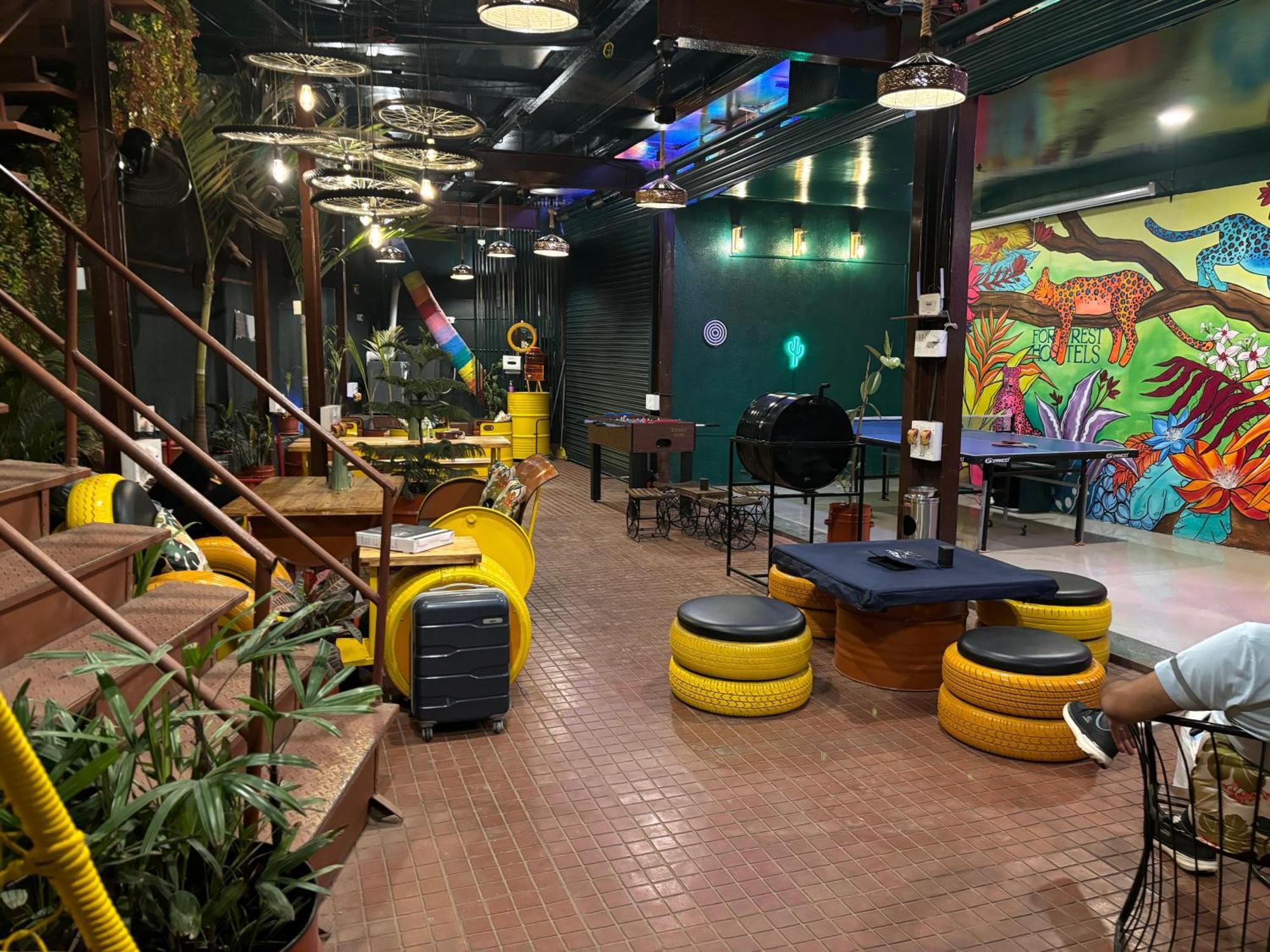 מומביי Forrest Hostels מראה חיצוני תמונה