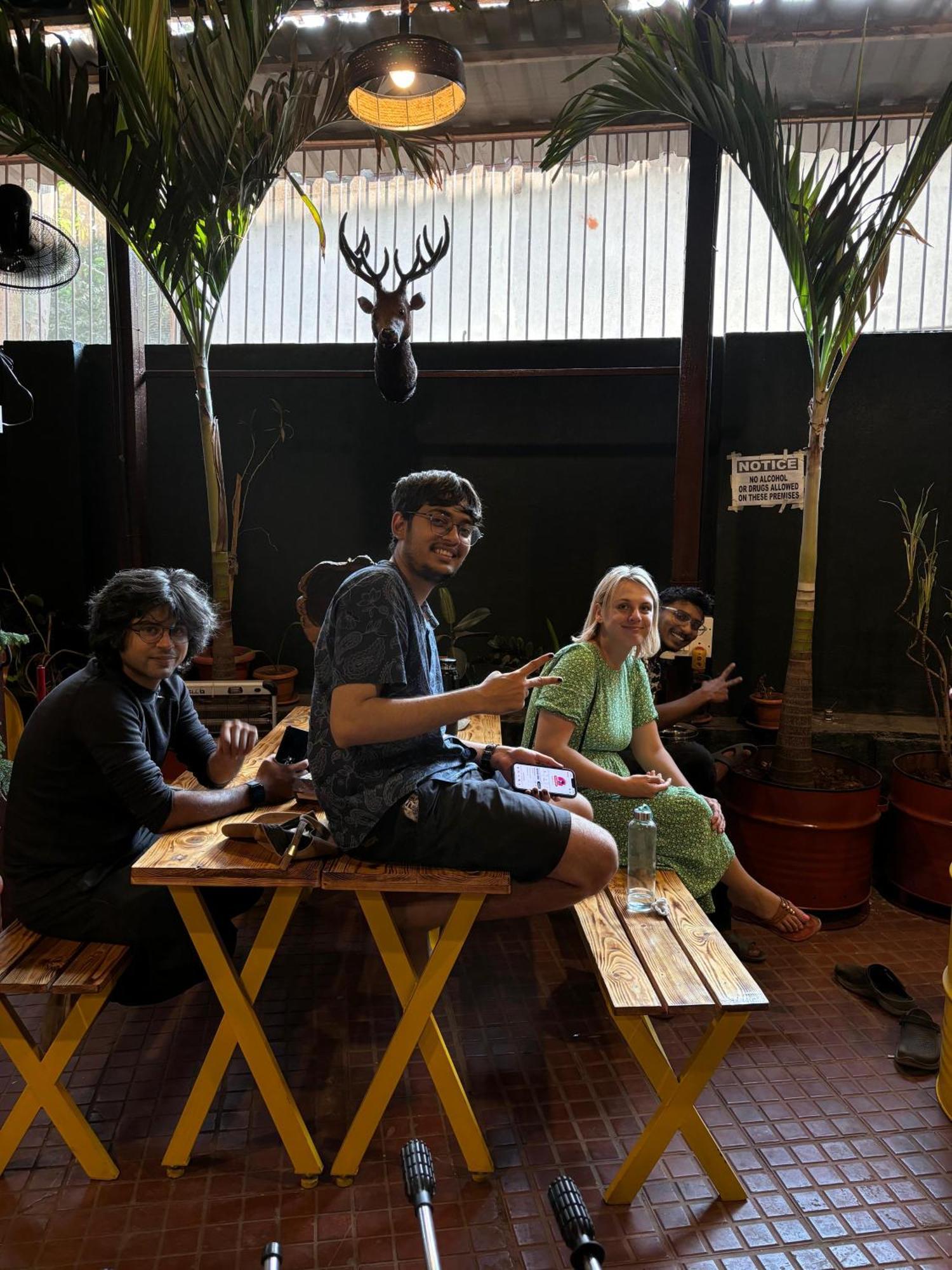 מומביי Forrest Hostels מראה חיצוני תמונה