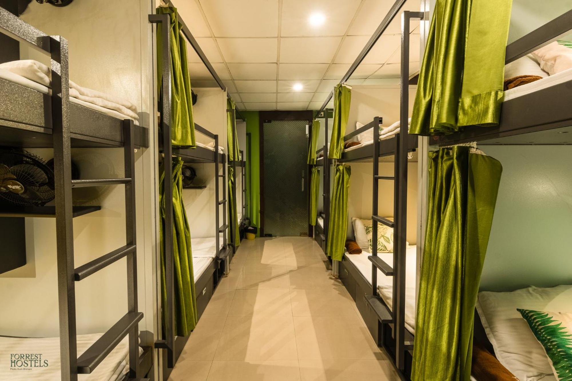 מומביי Forrest Hostels מראה חיצוני תמונה
